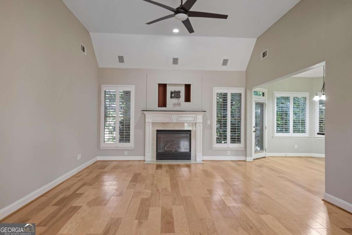 105 Peregrine Way Kennesaw - Photo 6