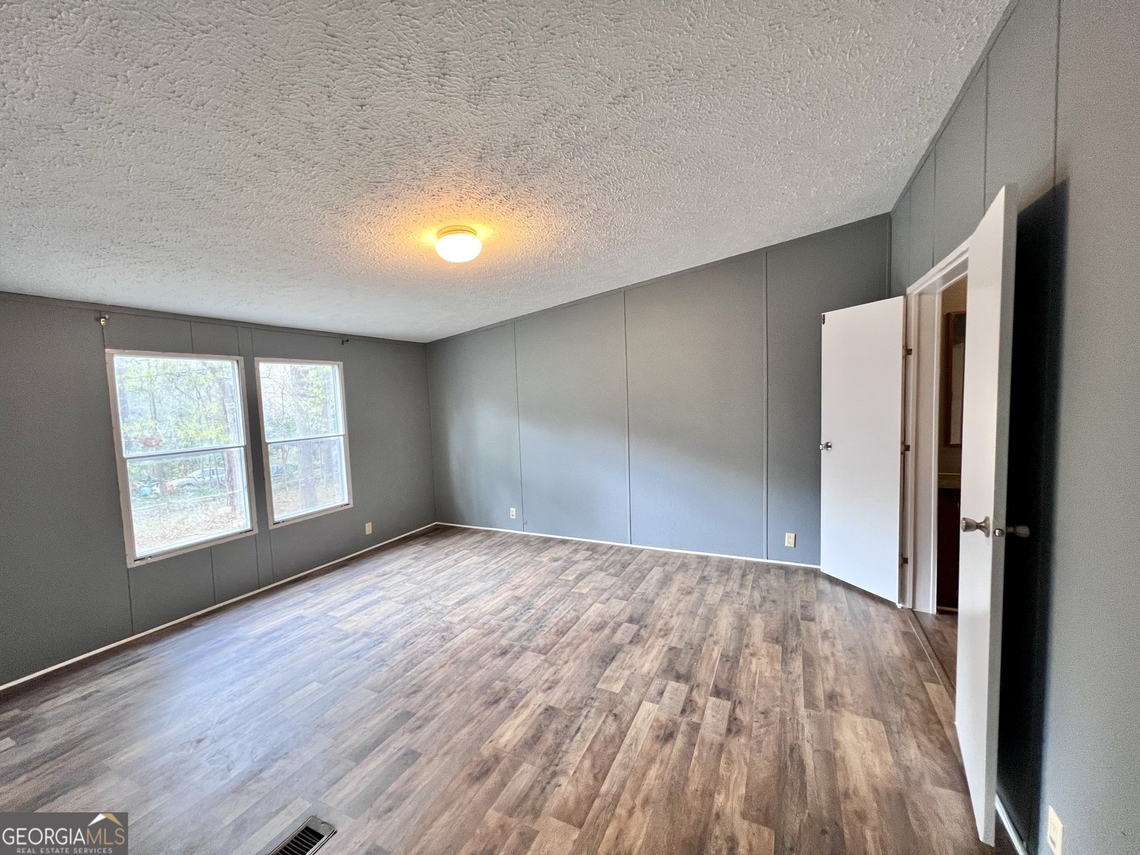 290 Forestwood Drive Macon - Photo 10