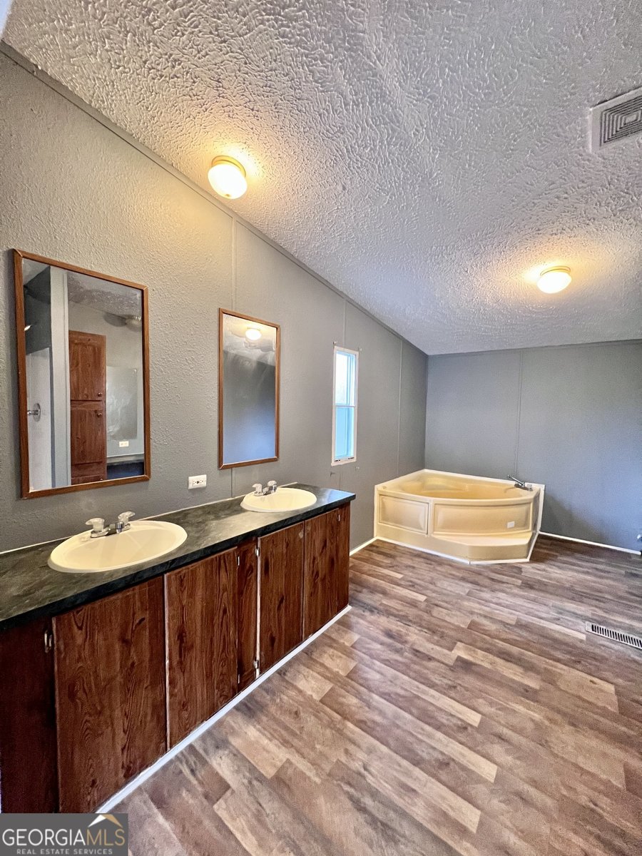 290 Forestwood Drive Macon - Photo 13