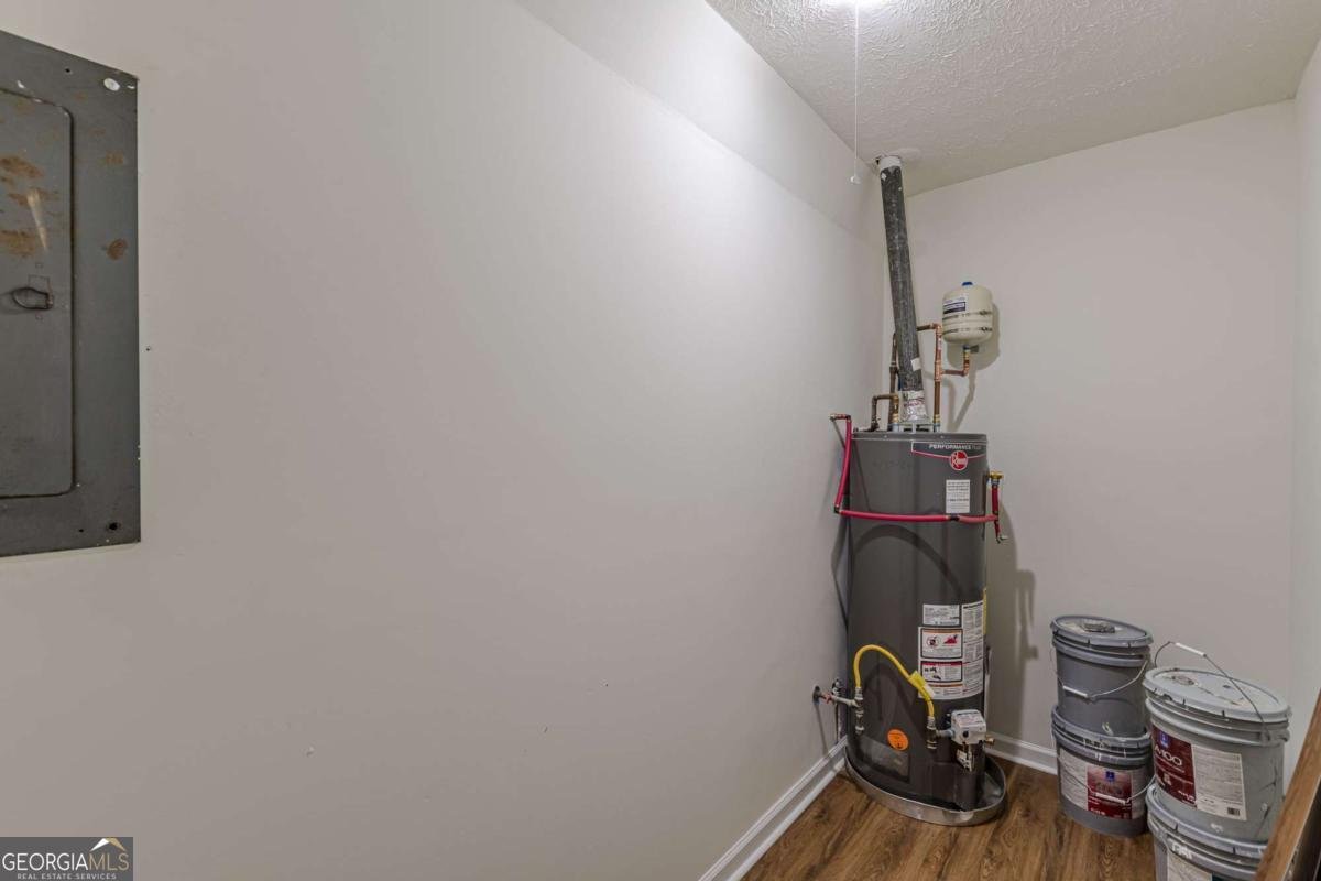 8285 Hemlock Drive Jonesboro - Photo 32