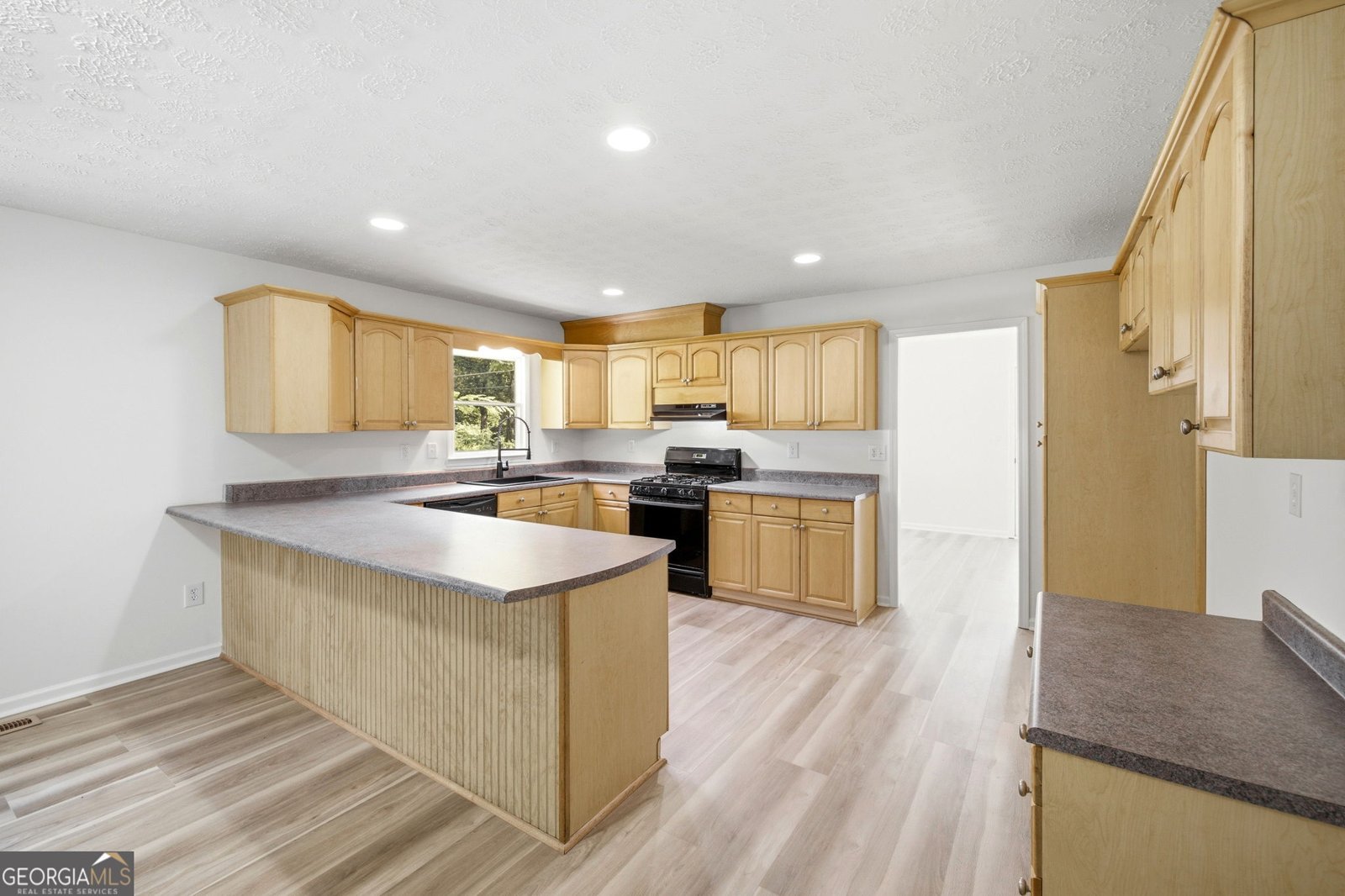 188 Poplar Street Buford - Photo 12