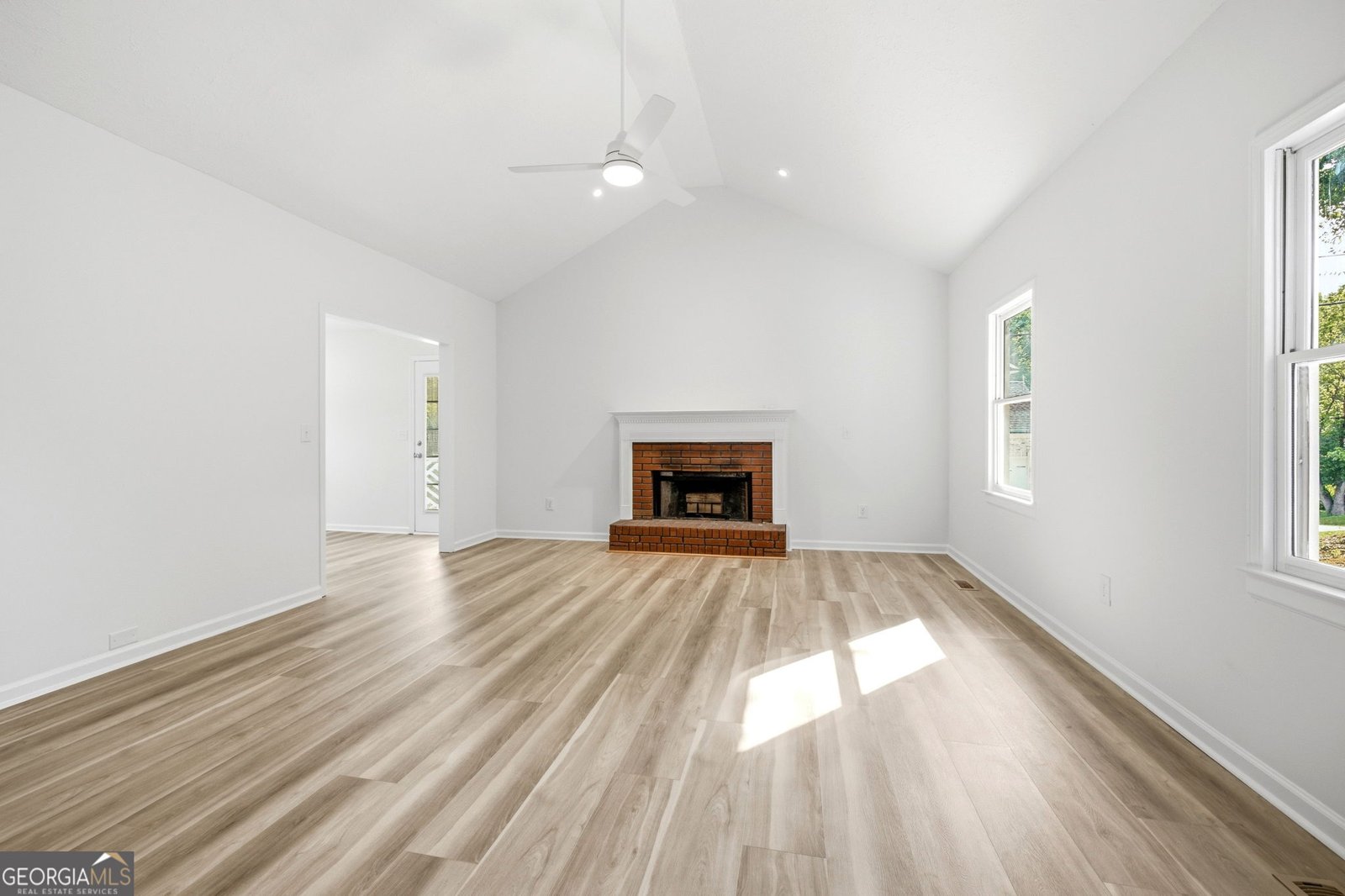188 Poplar Street Buford - Photo 6