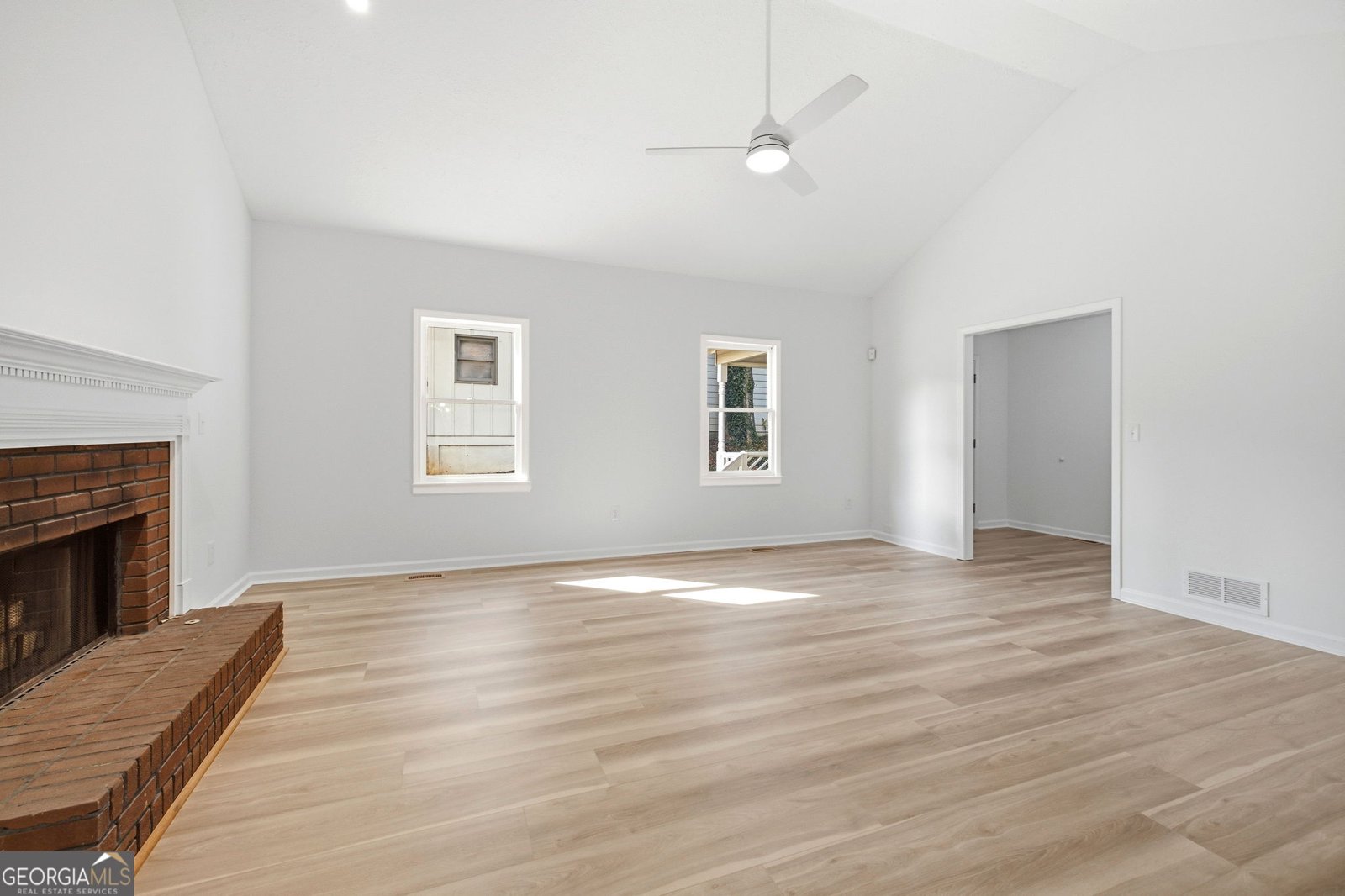 188 Poplar Street Buford - Photo 7