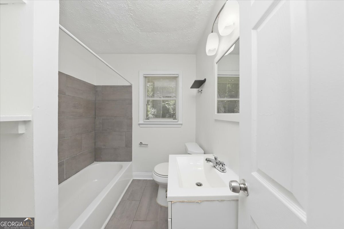 2153 Burroughs Avenue Atlanta - Photo 18
