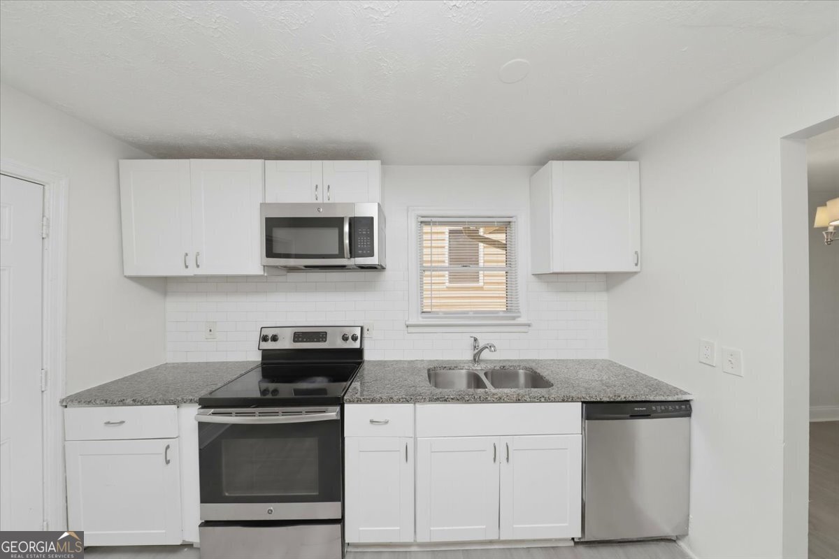 2153 Burroughs Avenue Atlanta - Photo 4