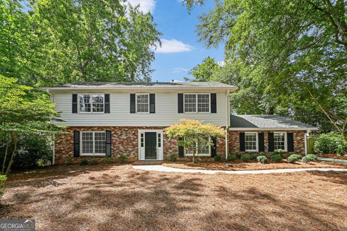4696 Devonshire Road Atlanta - main photo