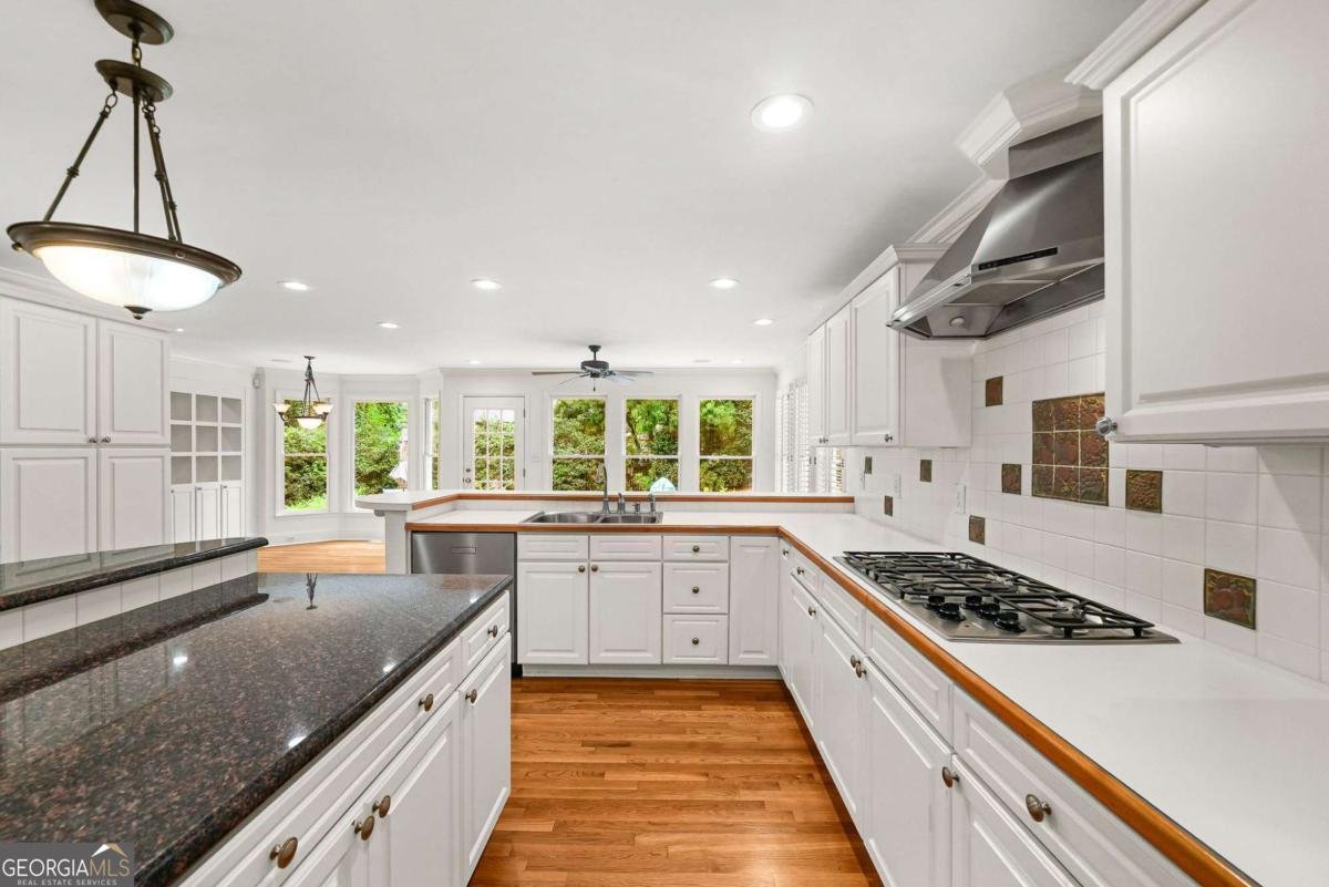 4696 Devonshire Road Atlanta - Photo 16