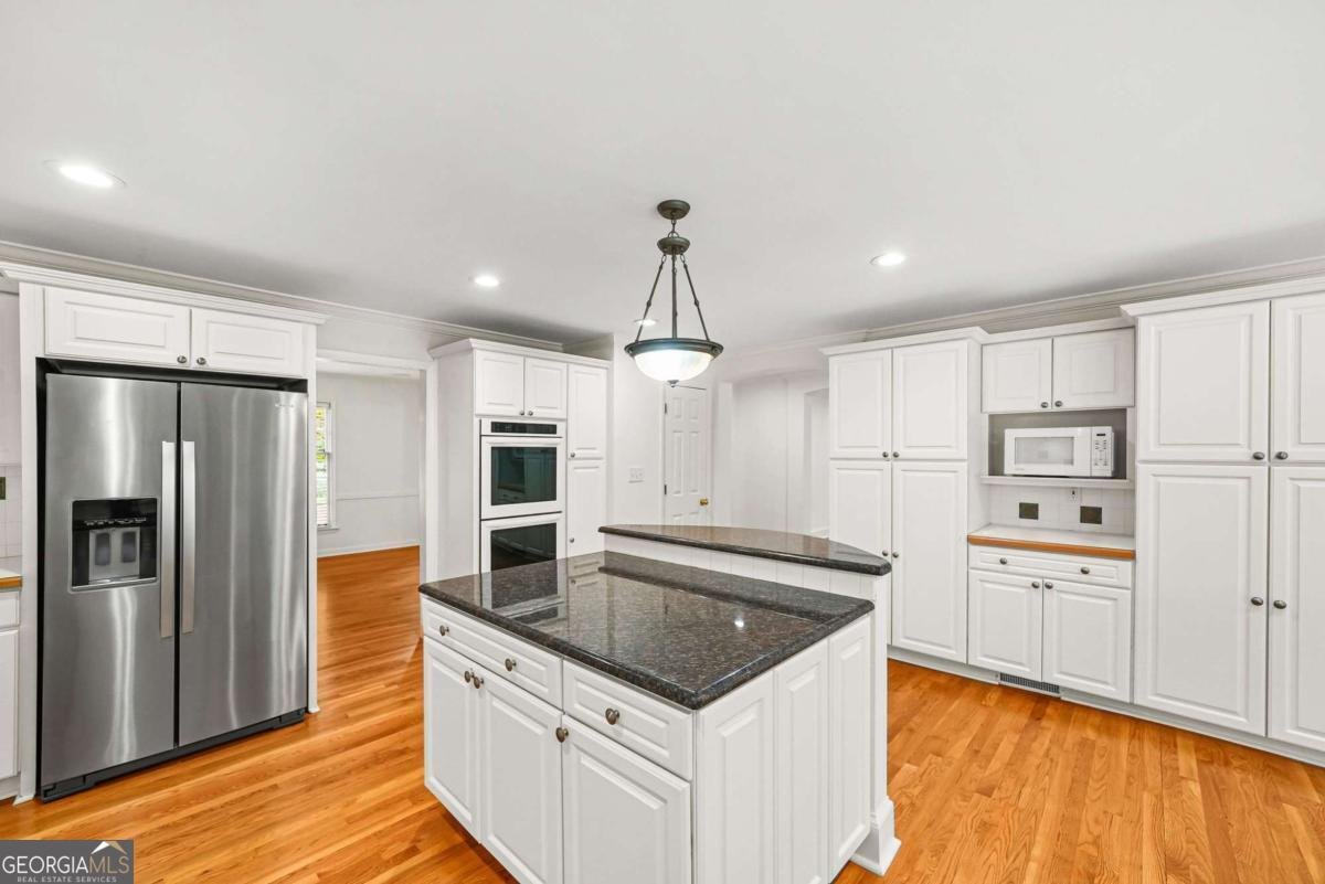 4696 Devonshire Road Atlanta - Photo 17
