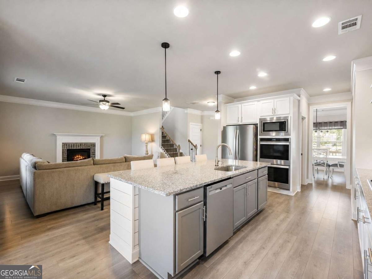 543 Calgary Downs Drive Winder - Photo 8