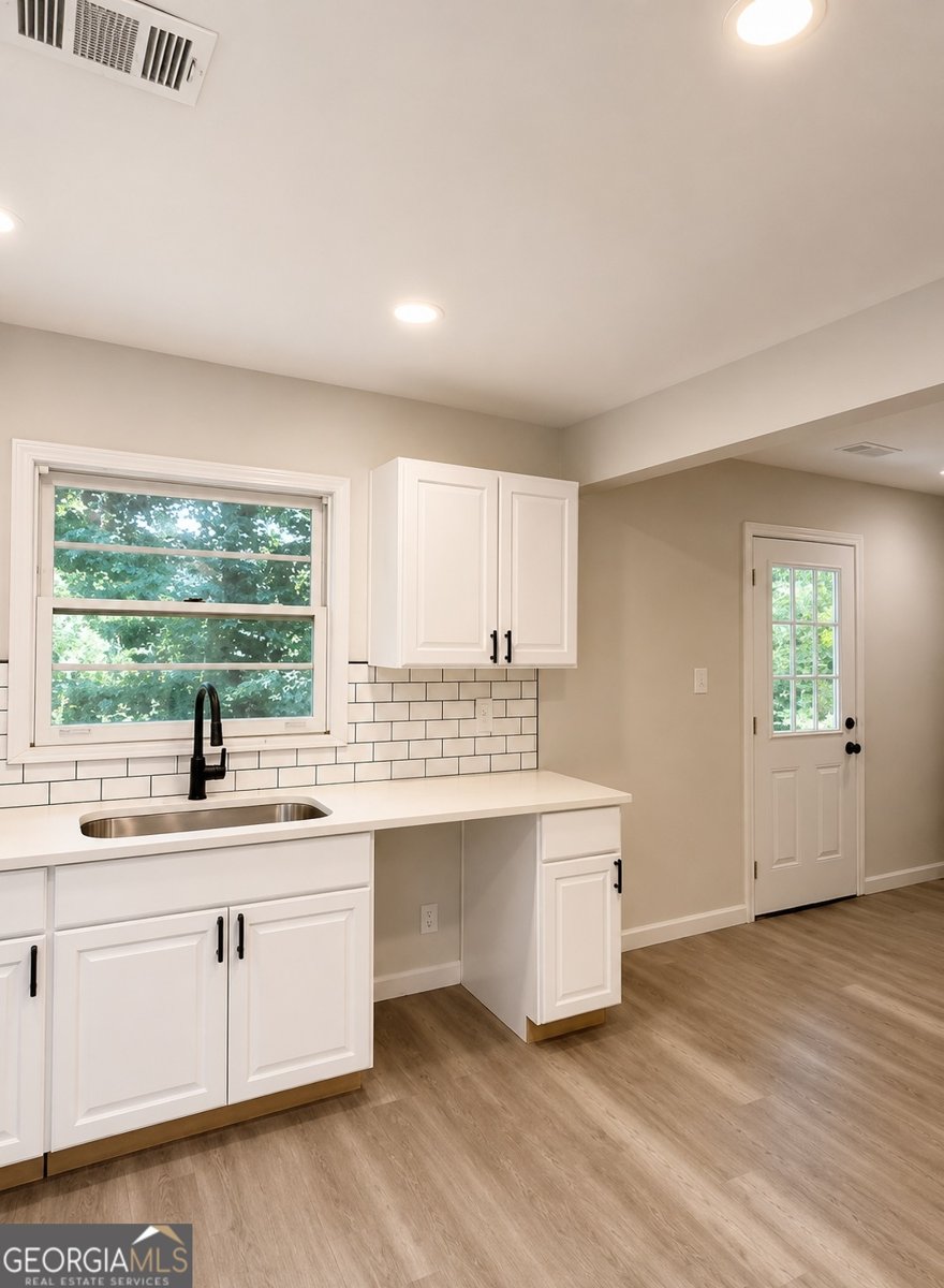2328 Bonner Road East Point - Photo 12