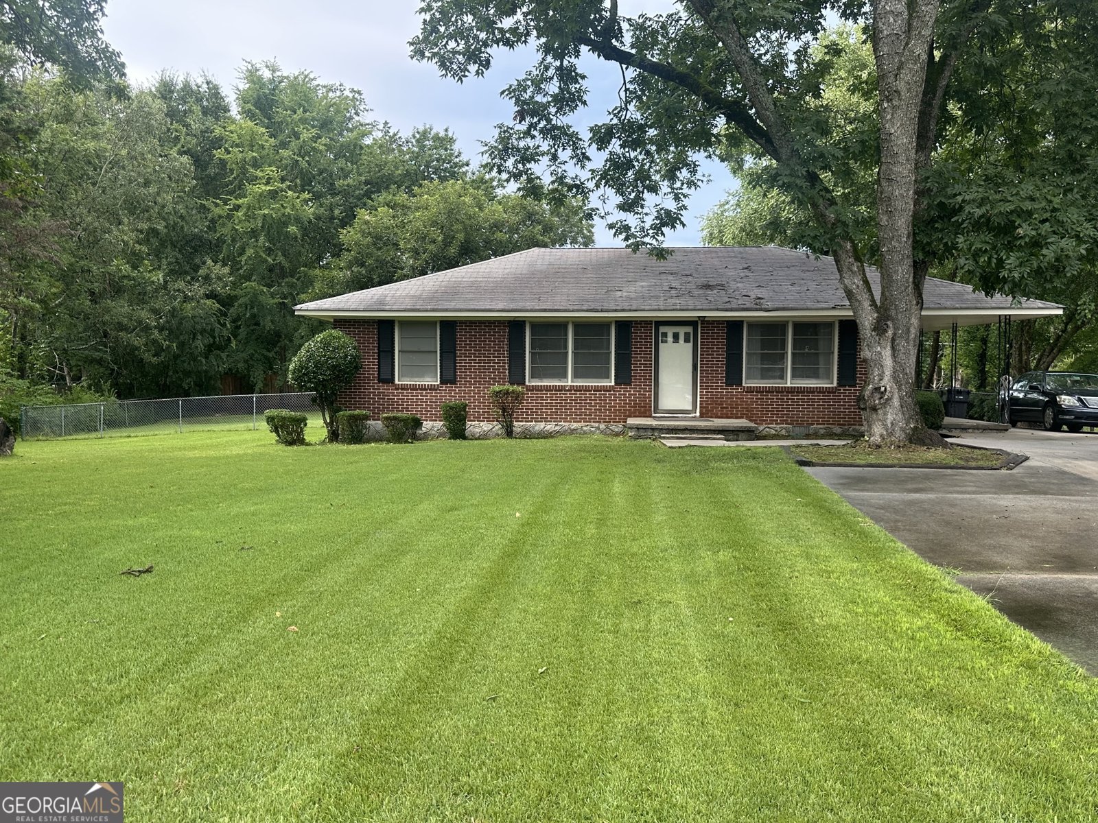 1961 Flat Shoals Road Conyers - main photo