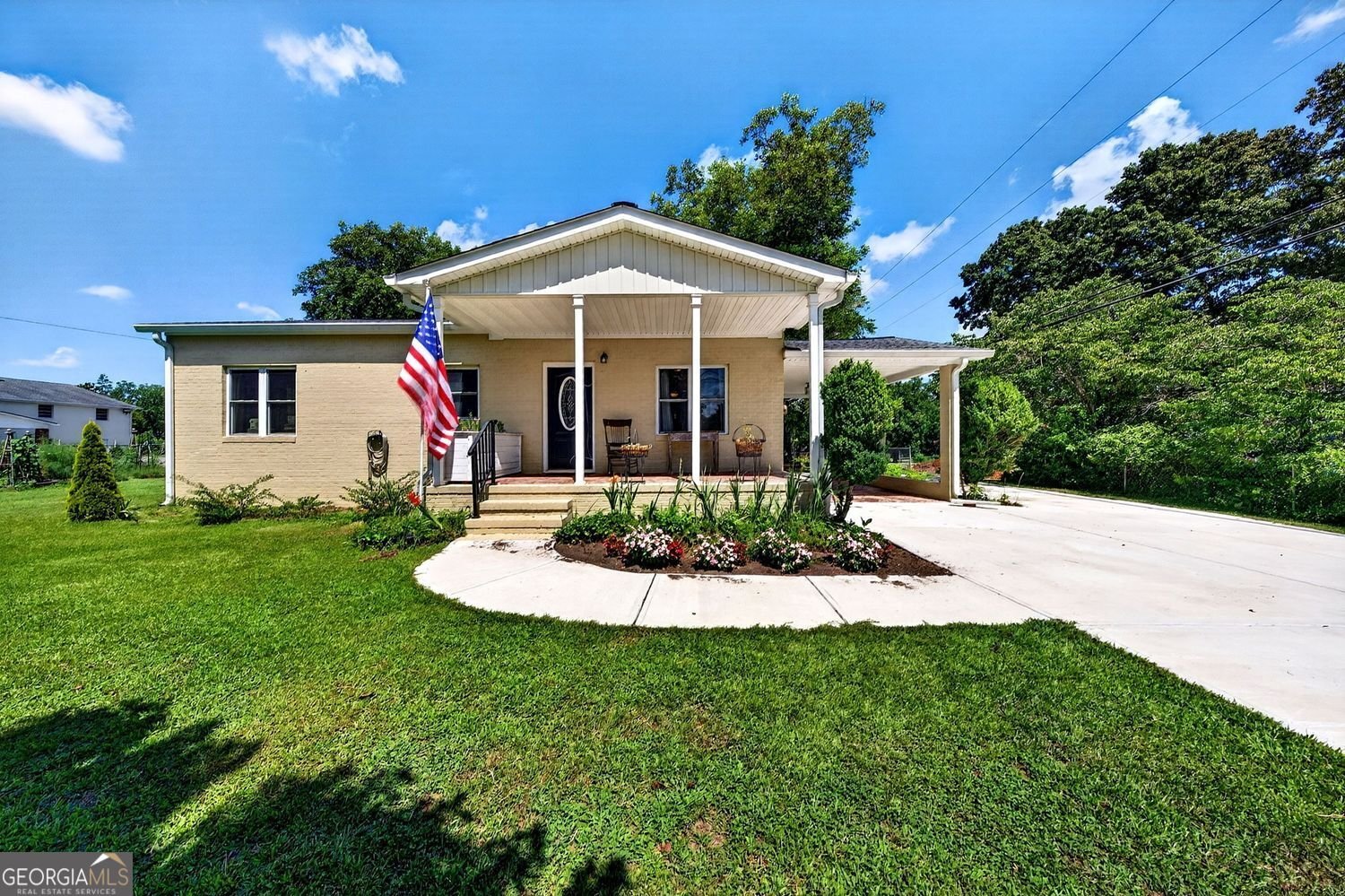 305 Jefferson Street Statham - main photo