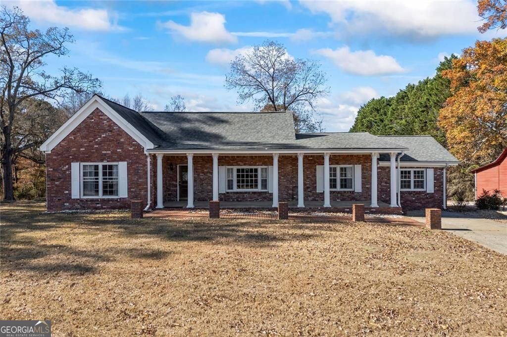 102 Mount Moriah Road Auburn - main photo
