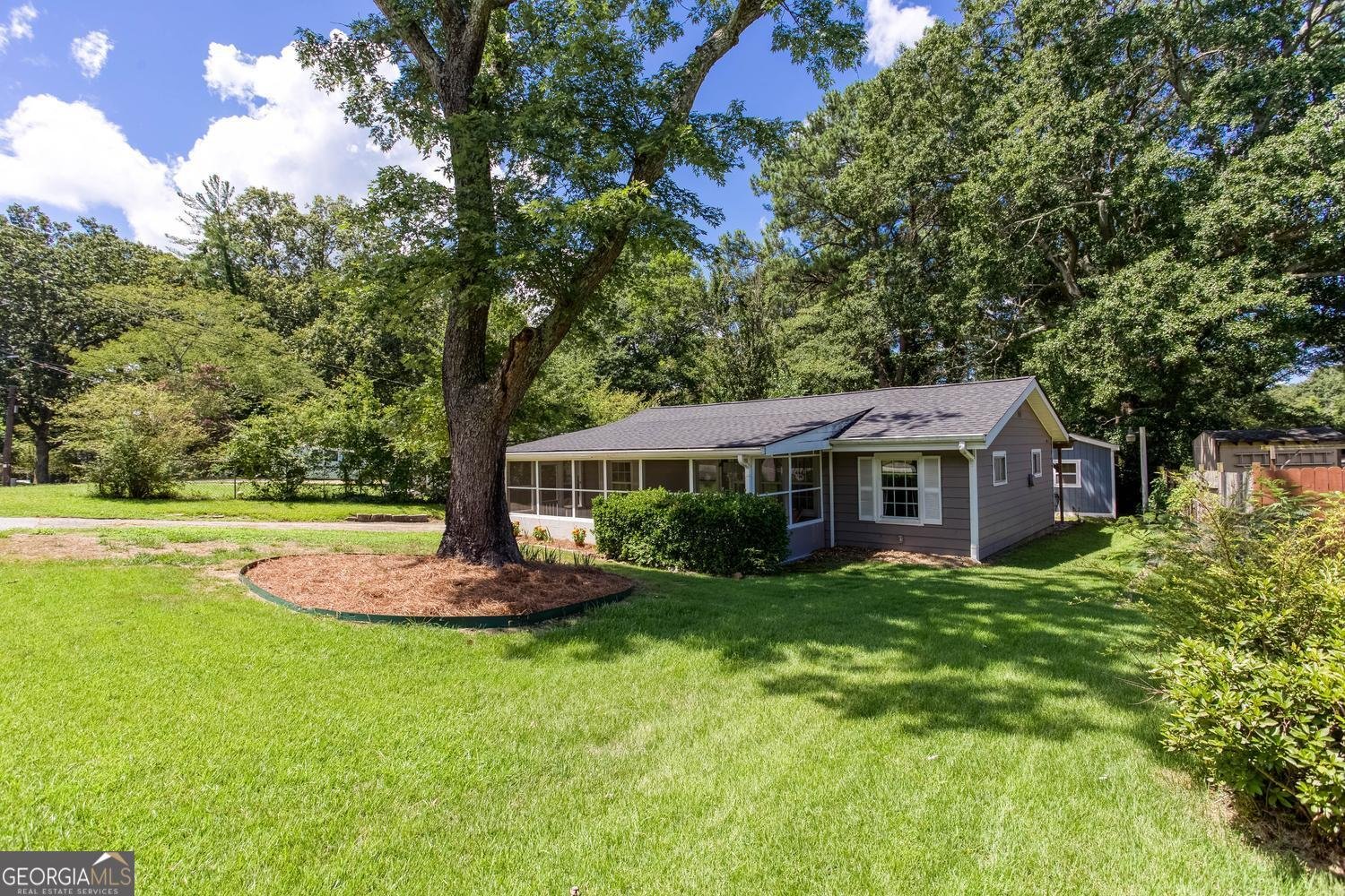 2880 Hall Drive Smyrna - main photo
