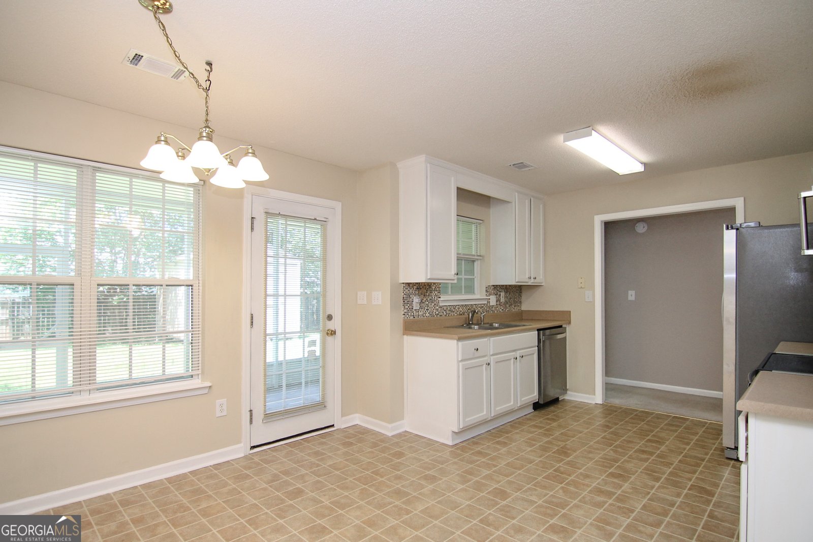 330 Tyson Glen Drive Warner Robins - Photo 9