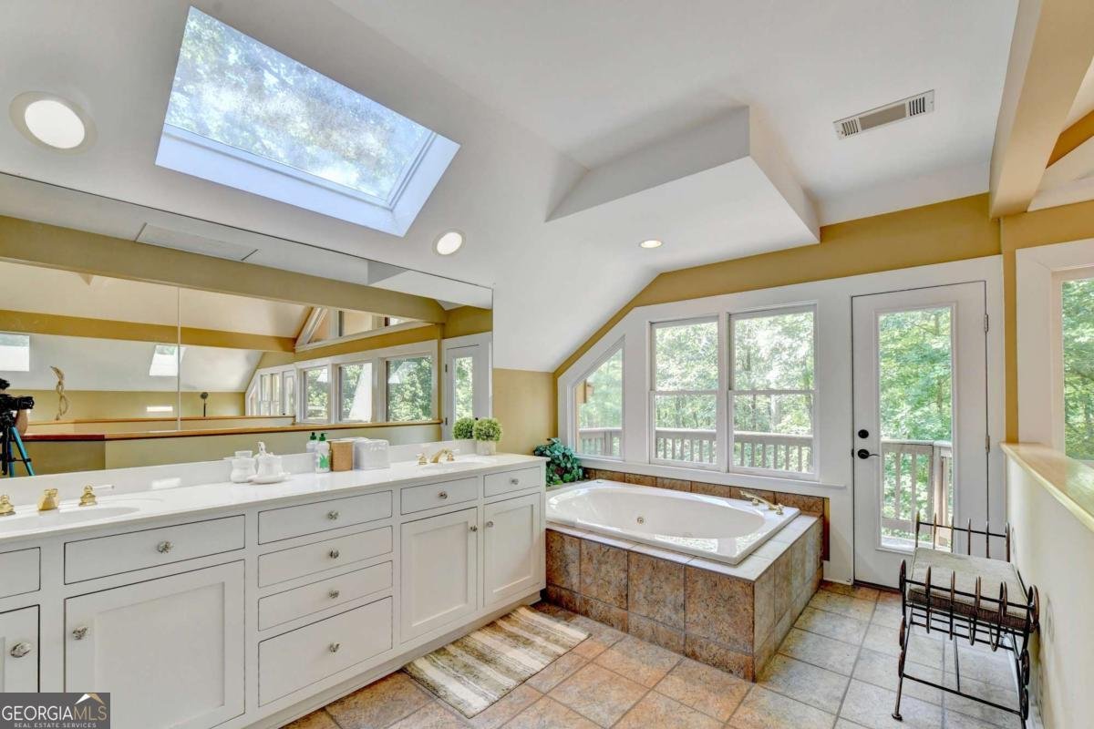 9035 Walnut Cove Lane Gainesville - Photo 11