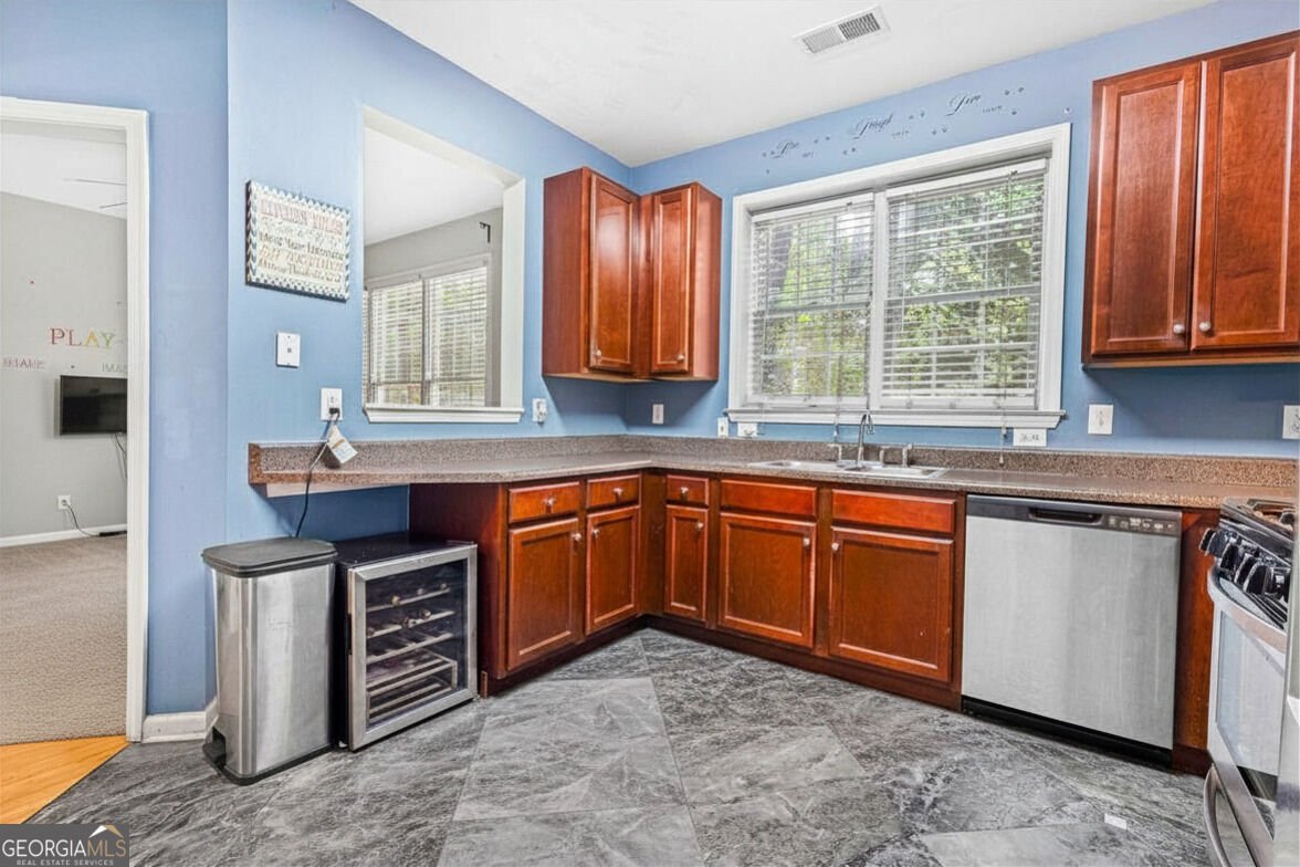 2353 Maplewood Court Atlanta - Photo 11