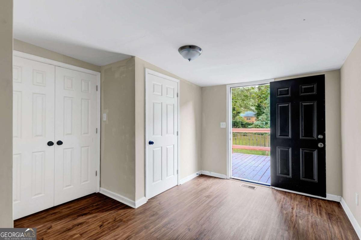 5164 Phillips Drive Forest Park - Photo 10