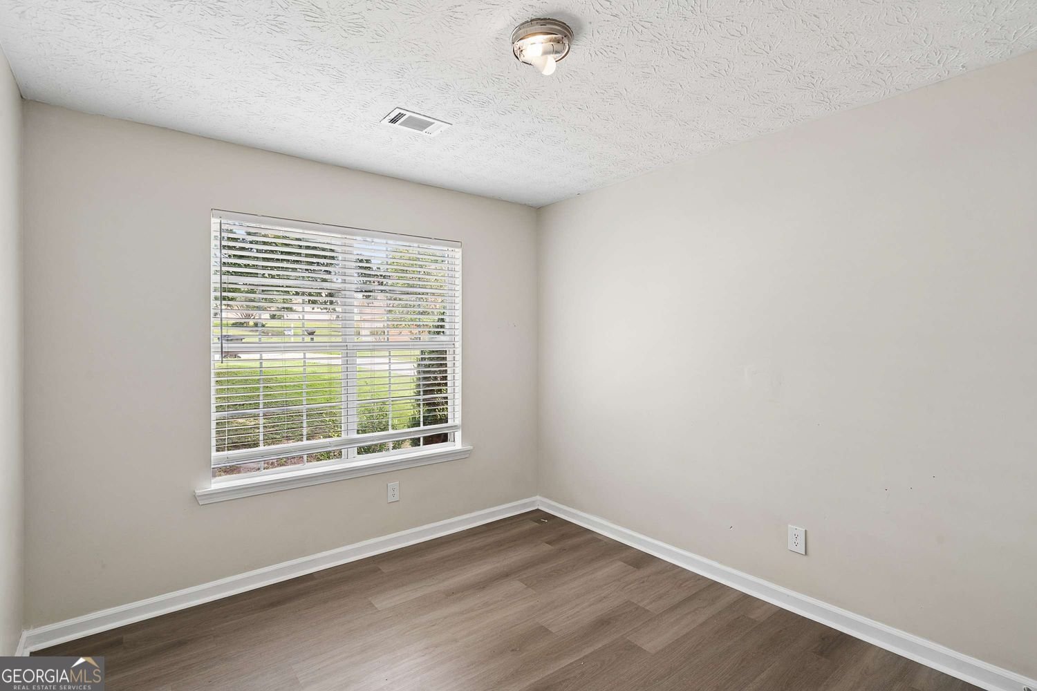 20 Creekview Court covington - Photo 9