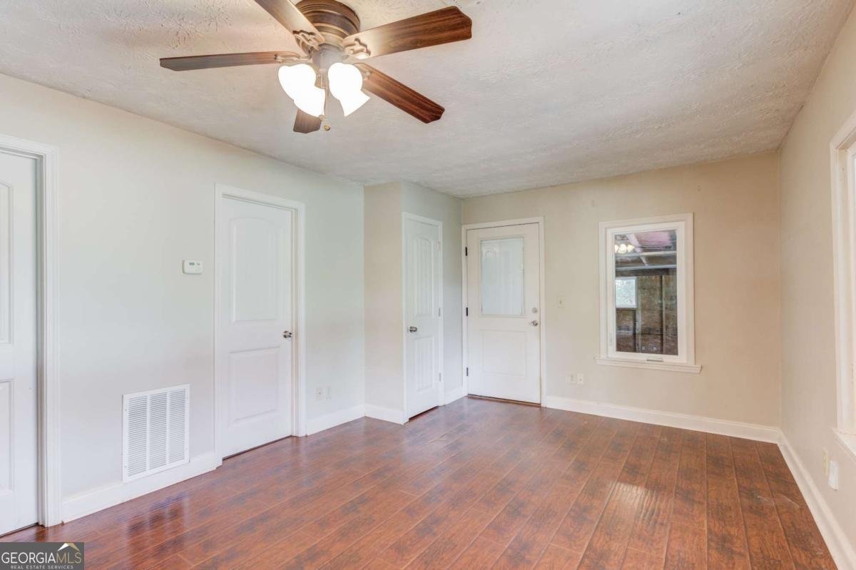 5328 Pine Forest Road Gainesville - Photo 6