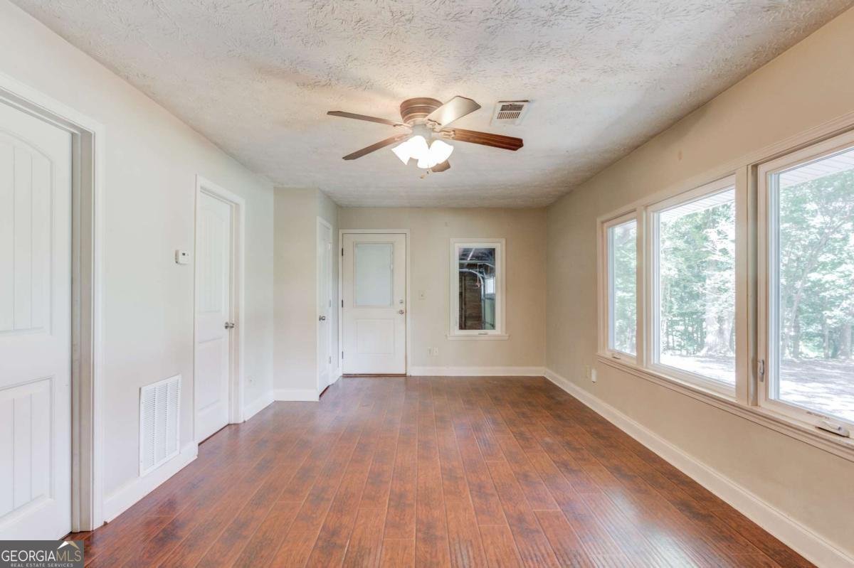 5328 Pine Forest Road Gainesville - Photo 7