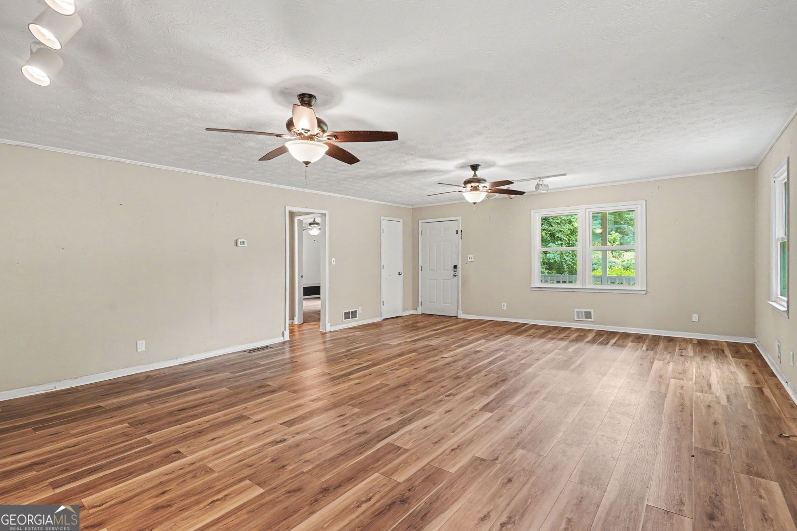 1422 Zebulon Road Griffin - Photo 7