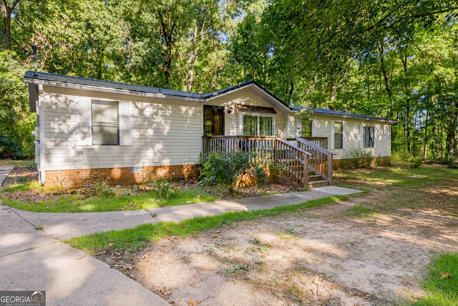 2048 Highway 82 Statham - main photo