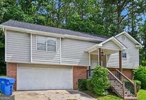 2102 Sandtree Court Atlanta - Photo 2
