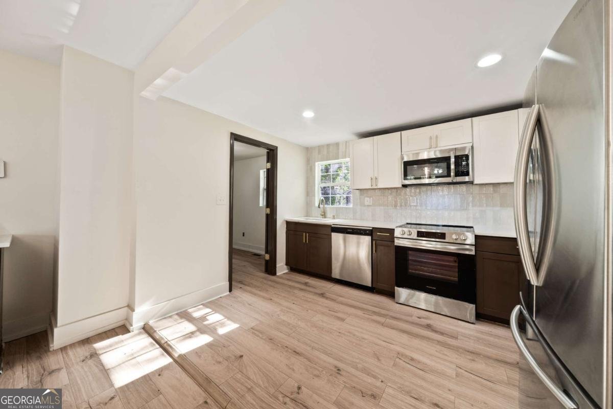 2949 Pearl Street East Point - Photo 7