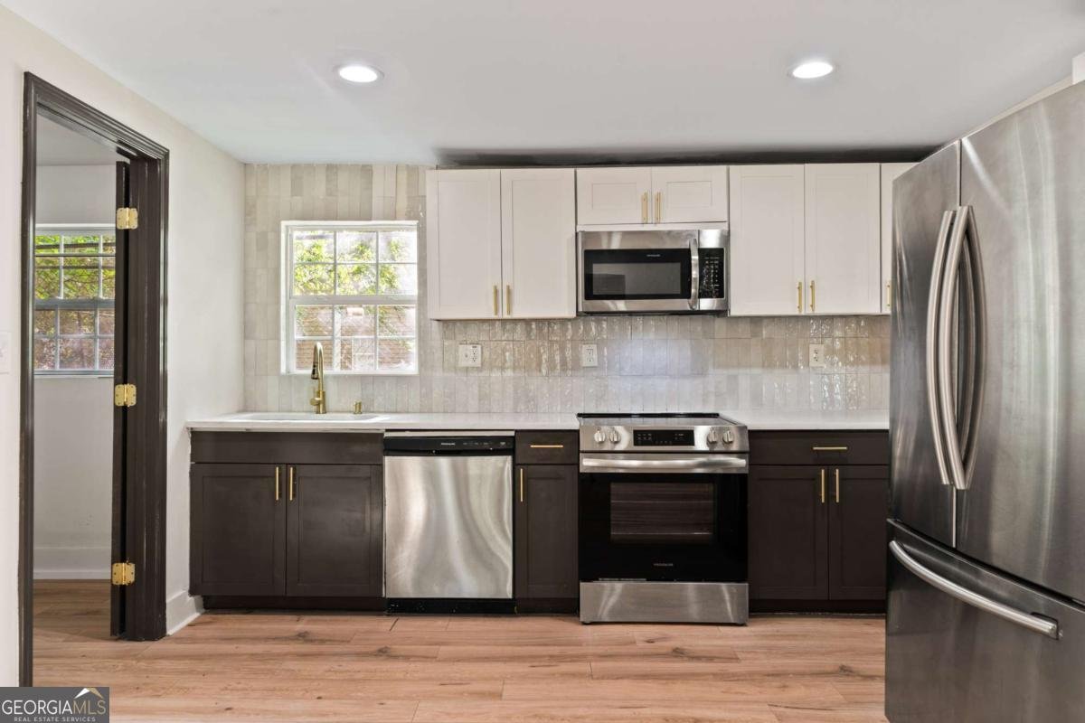 2949 Pearl Street East Point - Photo 8