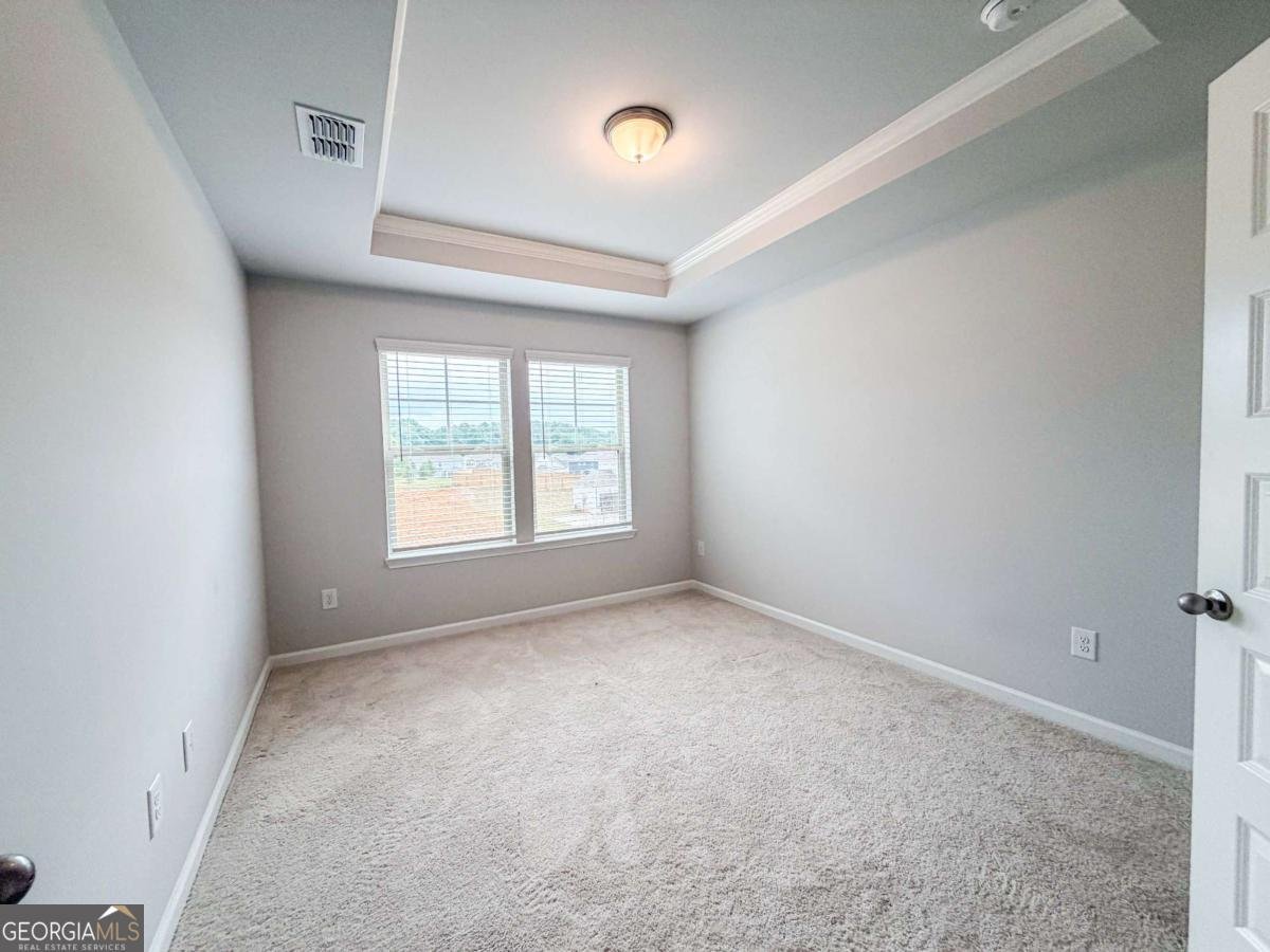 628 Sidney Street Stockbridge - Photo 17