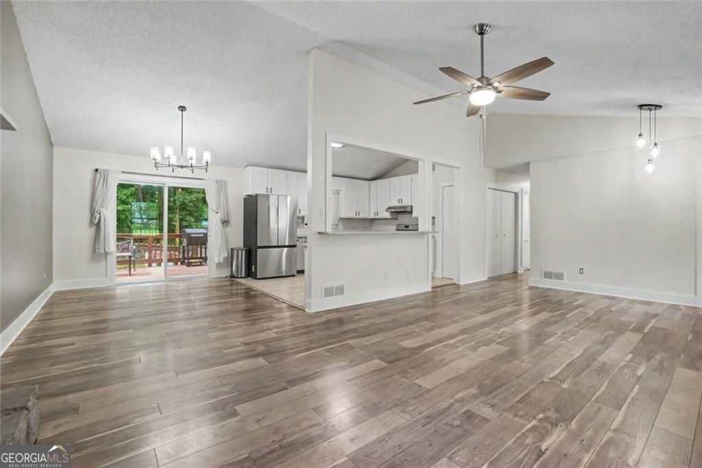2641 Foxglove Drive Marietta - Photo 10