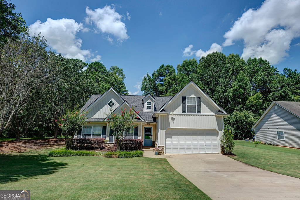 5238 Leecroft Drive Buford - main photo