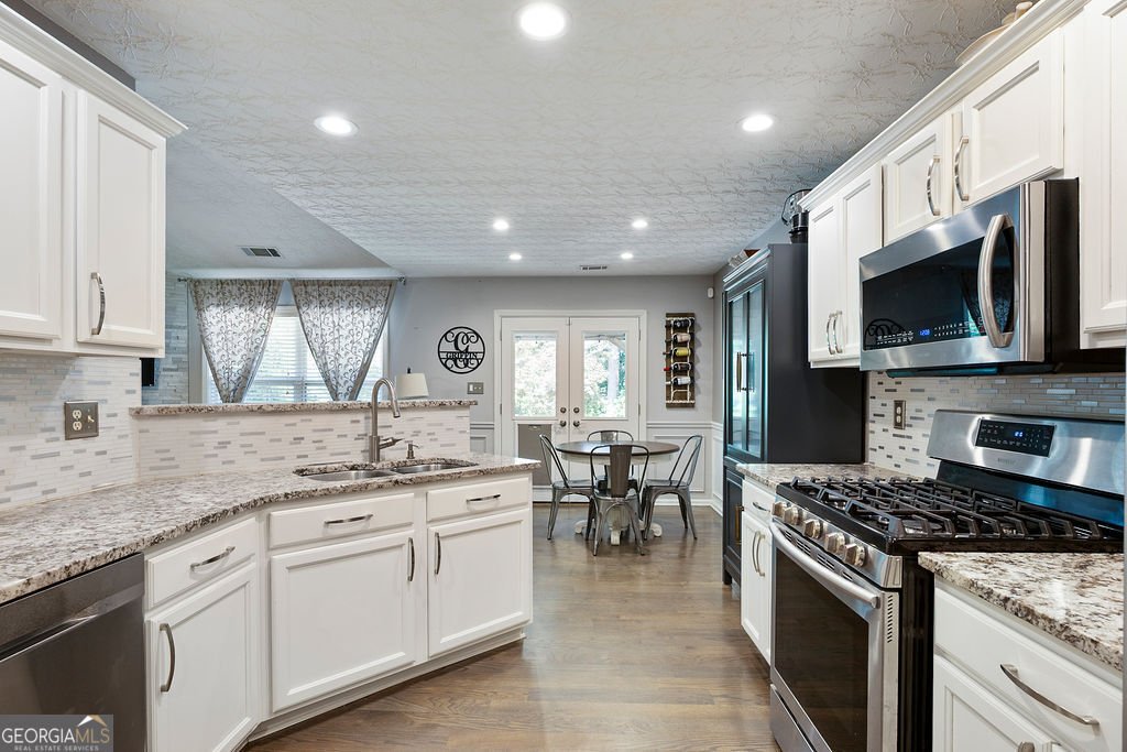 5238 Leecroft Drive Buford - Photo 11