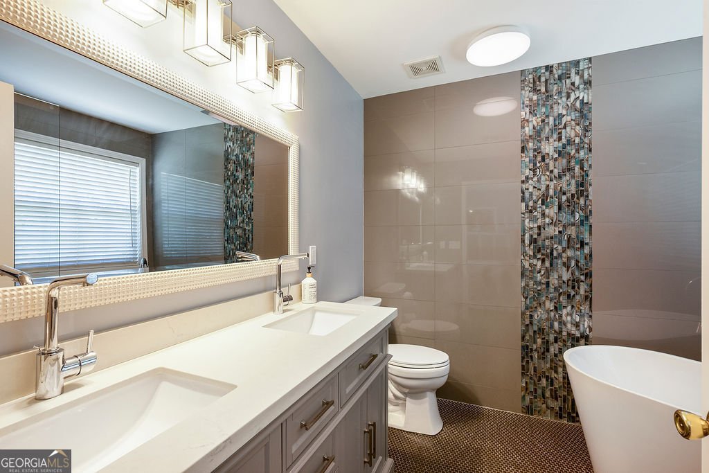 5238 Leecroft Drive Buford - Photo 16