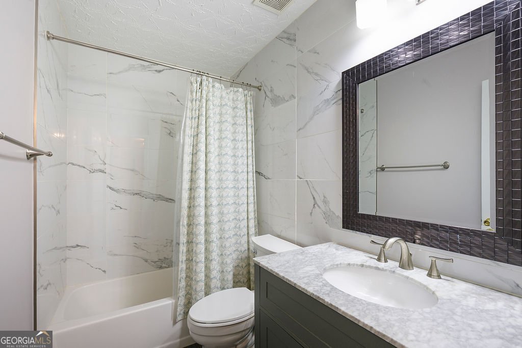 5238 Leecroft Drive Buford - Photo 20