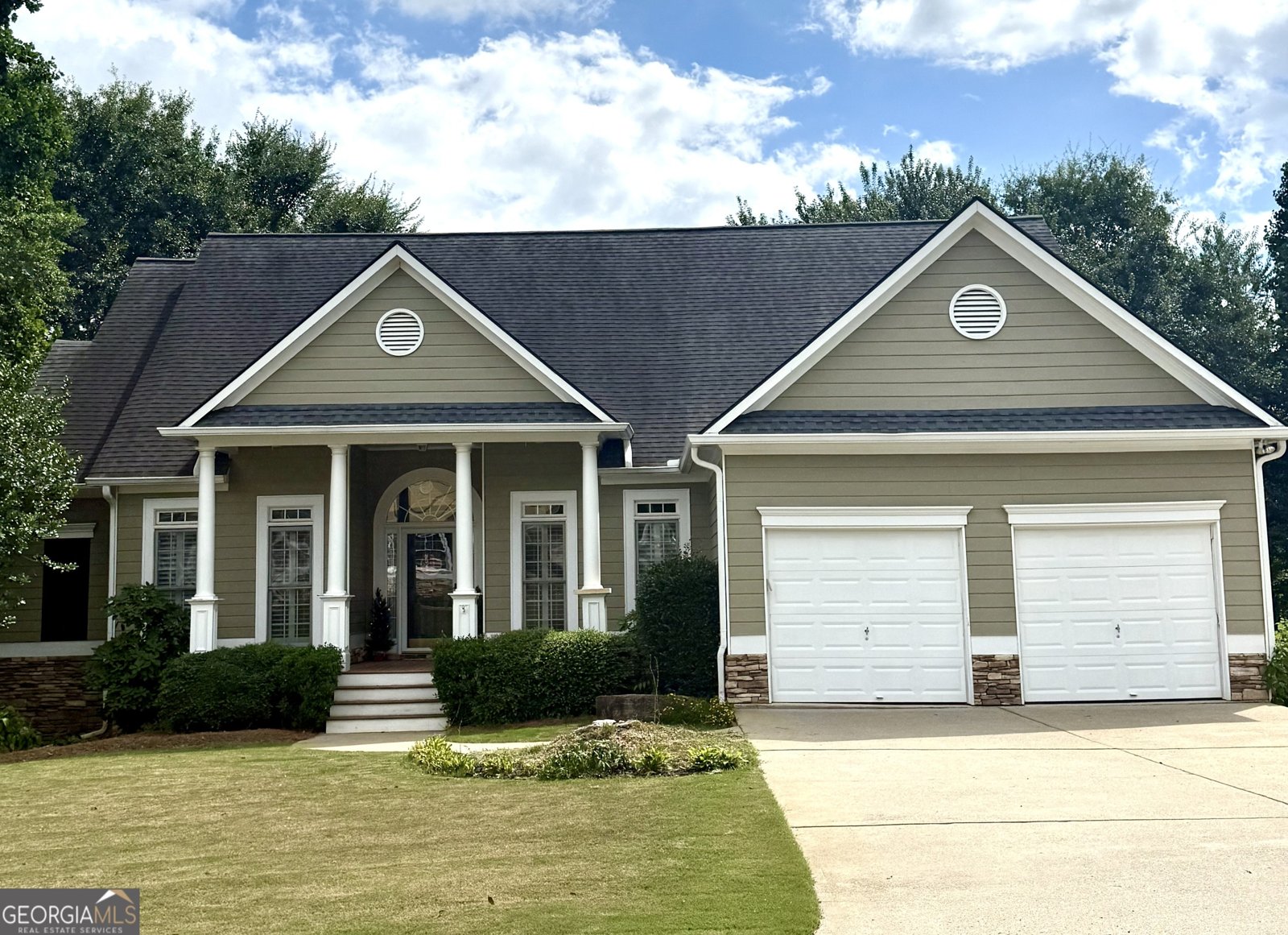 203 Glenhaven Way Woodstock - main photo