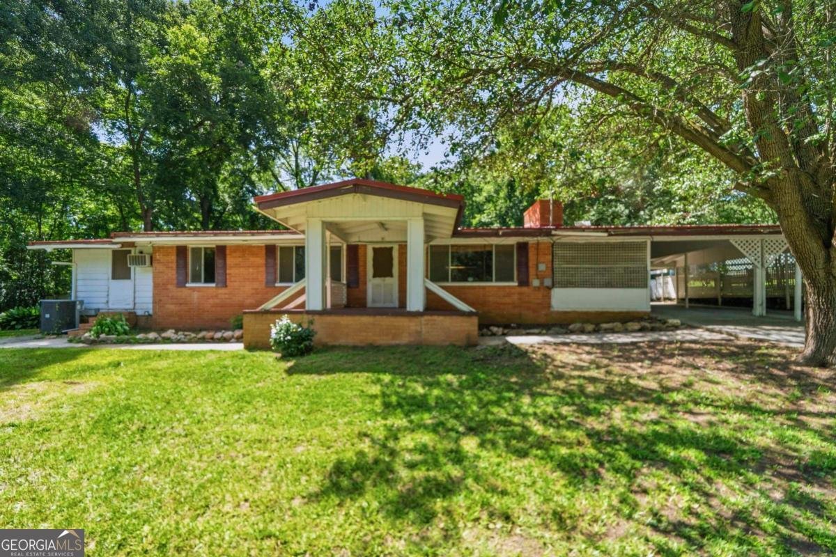 251 Pine Avenue Milledgeville - main photo