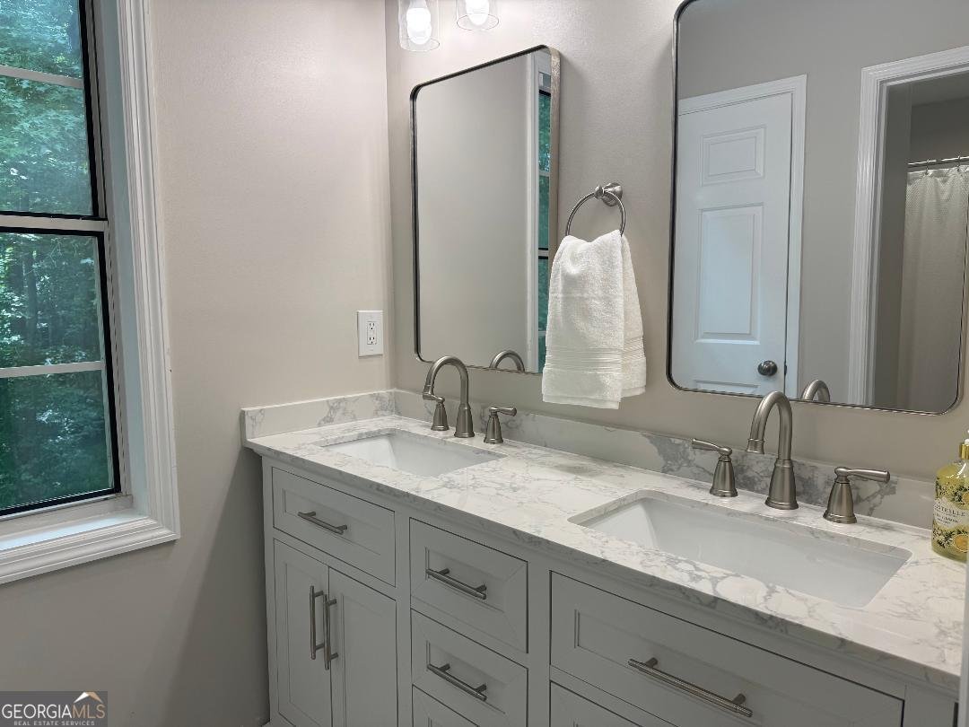 385 Tyson Circle Roswell - Photo 8