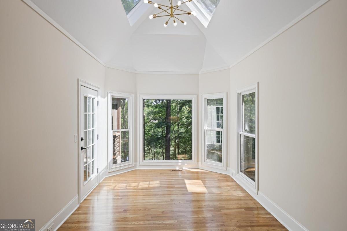 265 Galsworthy Court Roswell - Photo 10