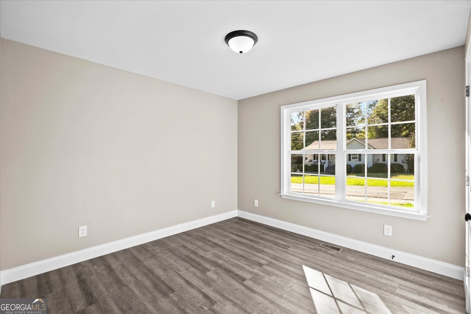 116 School Street Chatsworth - Photo 24