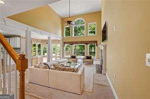 421 Clubview Drive Woodstock - Photo 10