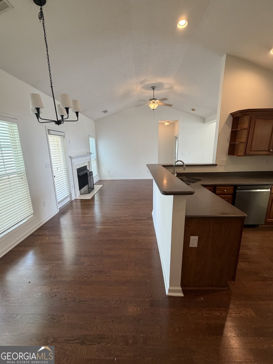 105 Creekside Drive LaGrange - Photo 8