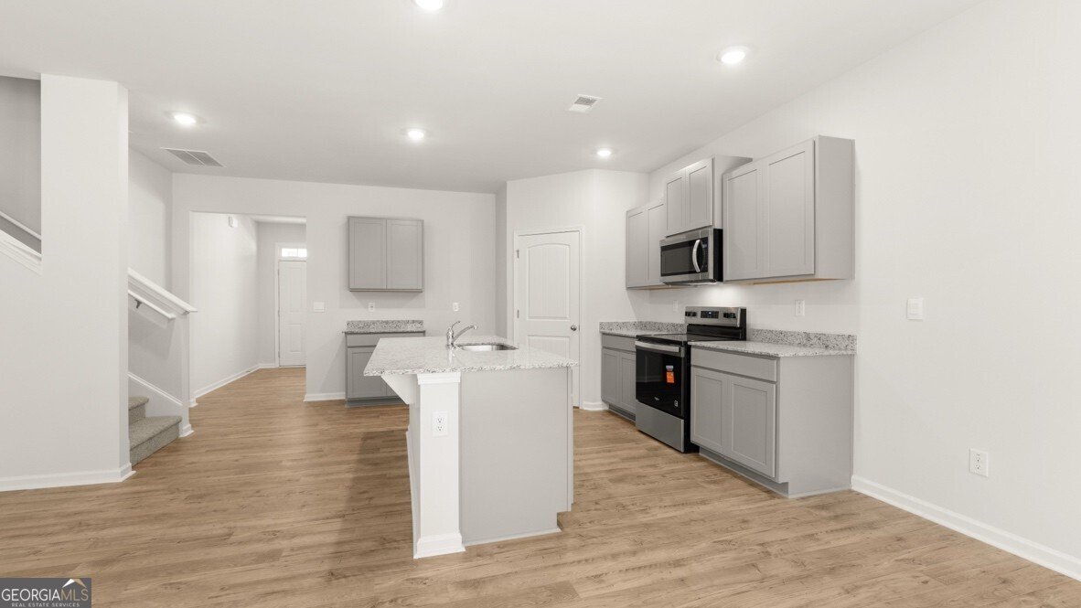 8174 Coldstream Drive Fairburn - Photo 8