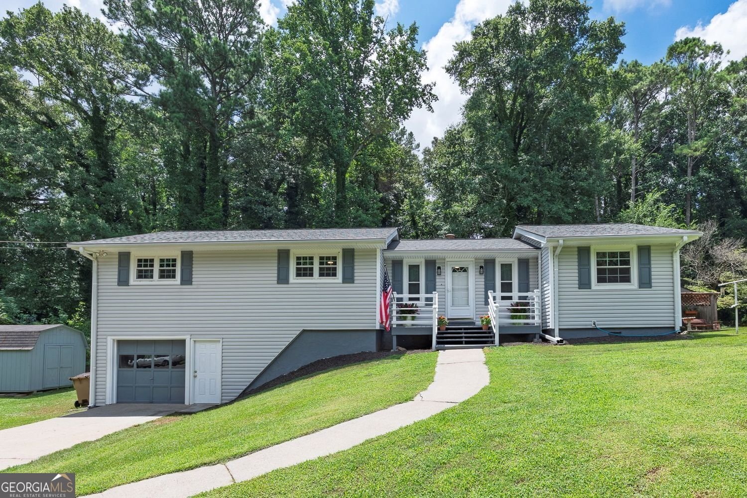 212 Foothill Drive Woodstock - main photo