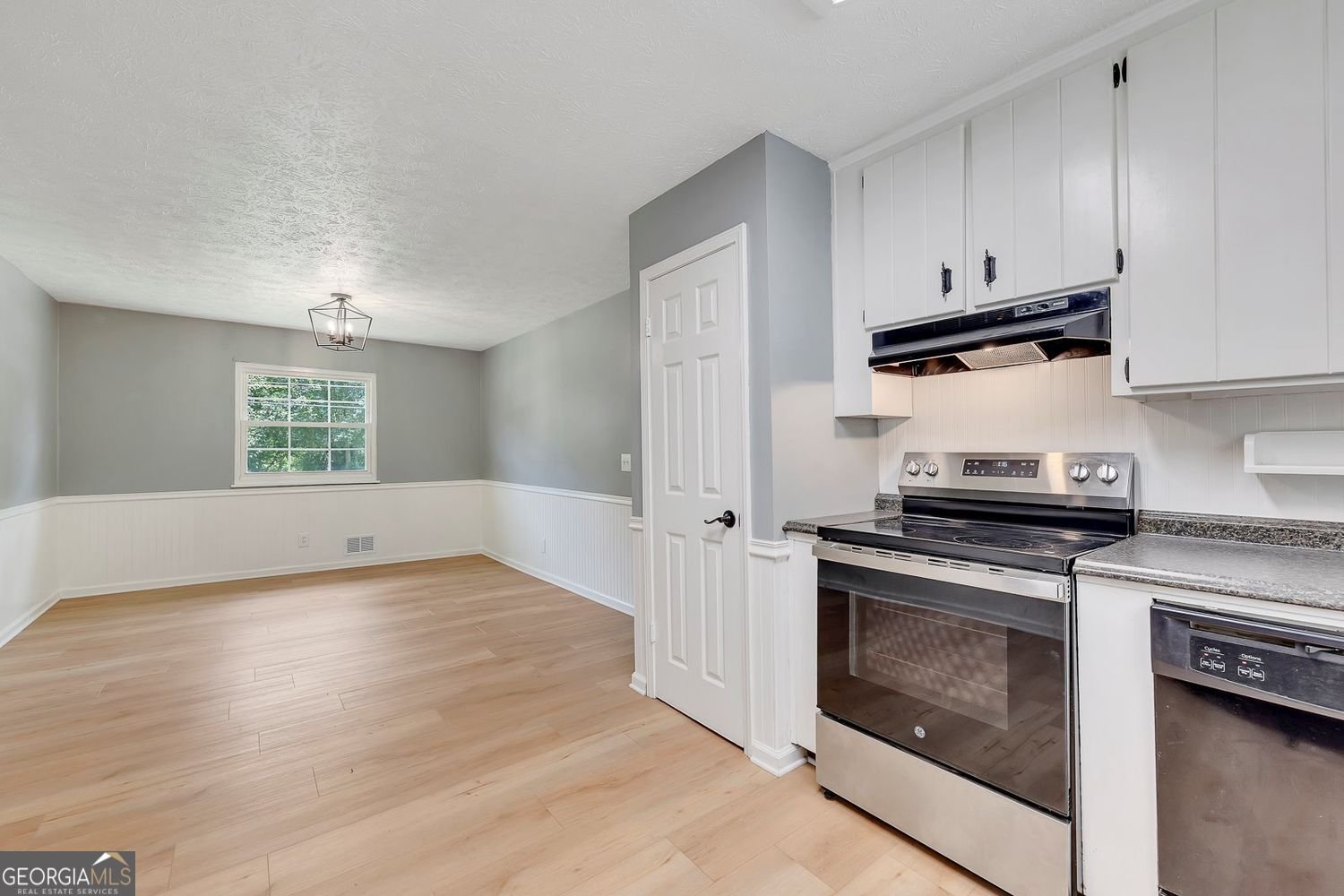 212 Foothill Drive Woodstock - Photo 18