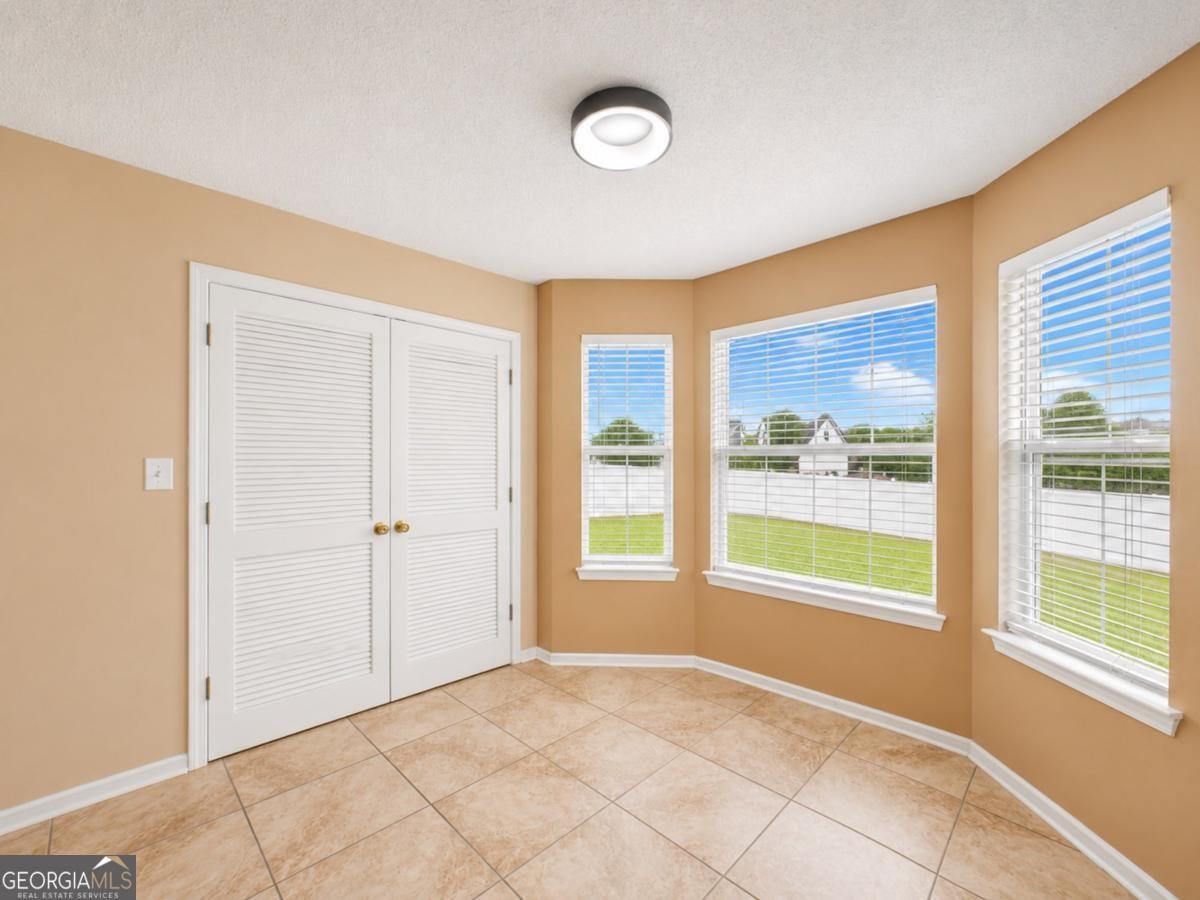 6049 Hitt Lake Trail Stone Mountain - Photo 10