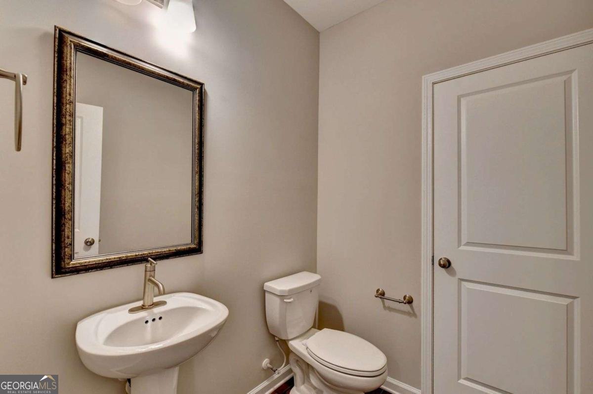 955 Laura Jean Court Buford - Photo 11