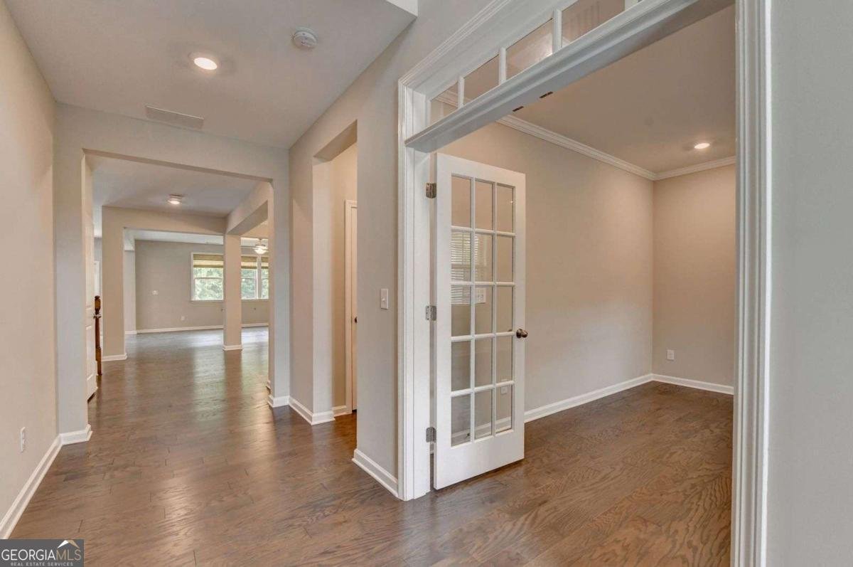 955 Laura Jean Court Buford - Photo 6
