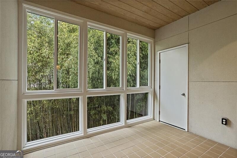 1590 Tallulah Street Atlanta - Photo 12